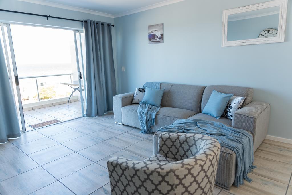 Whale View Self Catering Apartment Hermanus Bagian luar foto