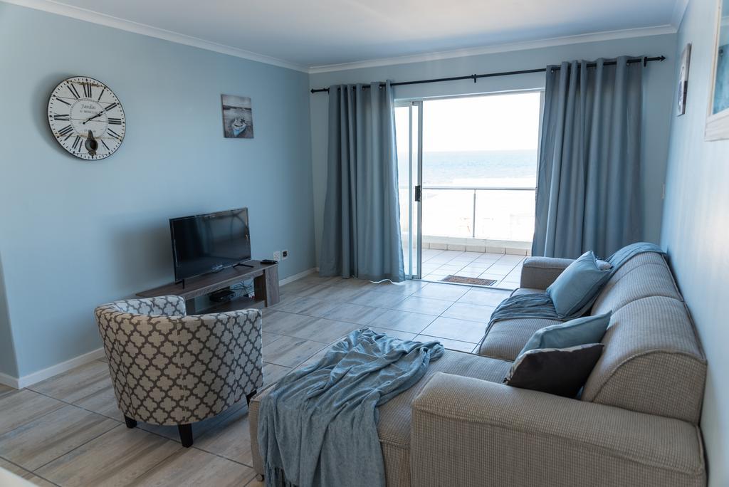 Whale View Self Catering Apartment Hermanus Bagian luar foto